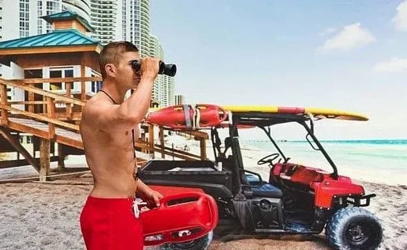 Влада столиці оголосила набір рятувальників до "Пляжного патруля"