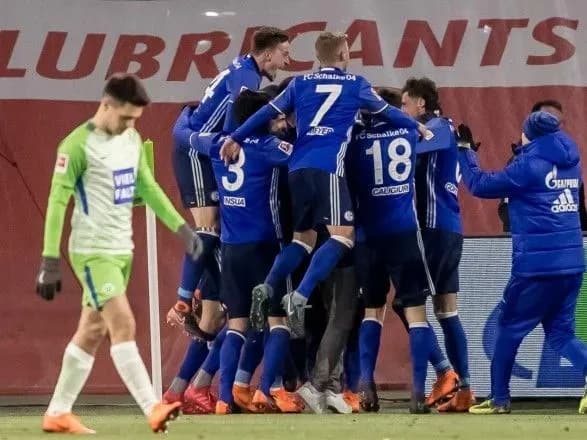 "Шальке" Коноплянки получил пятый подряд выигрыш в Бундеслиге