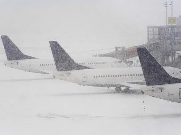 Снігопади не вплинули на роботу аеропортів в Україні