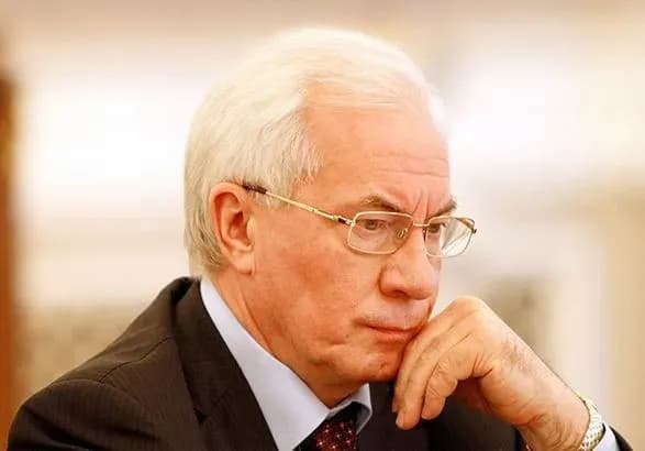 Суд зобов’язав захист Януковича забезпечити допит Азарова та інших 27-29 березня