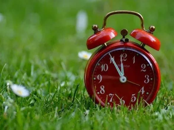 Україна перейде на літній час 25 березня