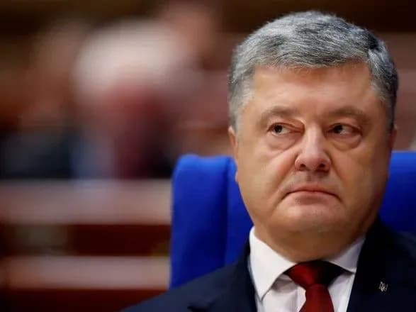 Порошенко: до кінця року запрацюють пілотні проекти сільської медицини