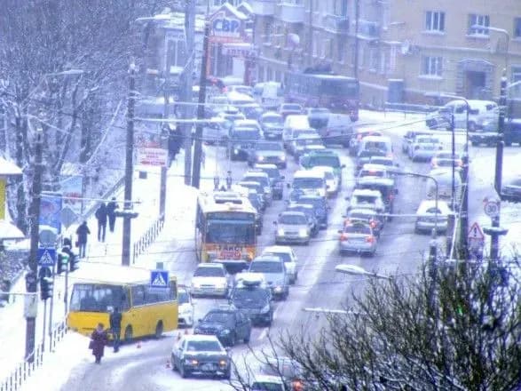 Рівень ранкових заторів в столиці становить 6 балів