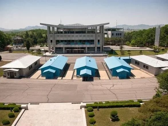 Південна Корея назвала дату та місце переговорів з КНДР