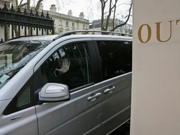 The Times: російських дипломатів планують видворити 20 держав