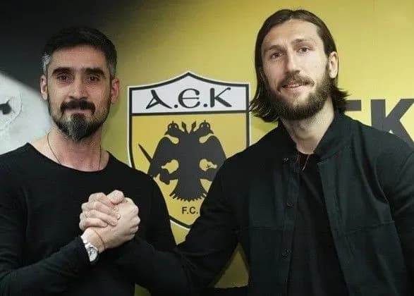 Экс-защитник "Барселоны" Чигринский продлил контракт ФК "АЭК"