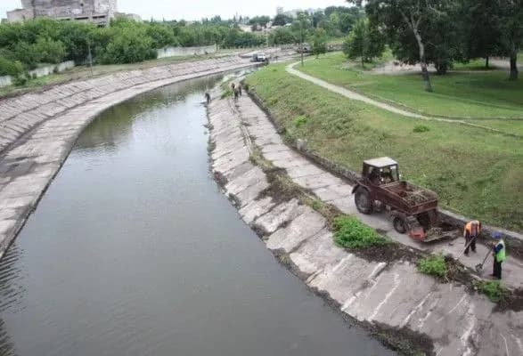 У центрі Кропивницького "спустять" річку Інгул