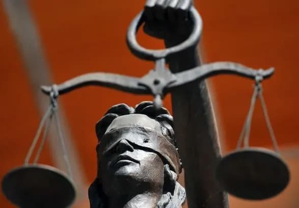 Добкин завтра даст показания по делу о госизмене Януковича