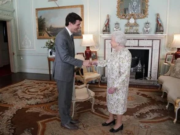 Королева Єлизавета приймала у Букінгемському палаці Джастіна Трюдо