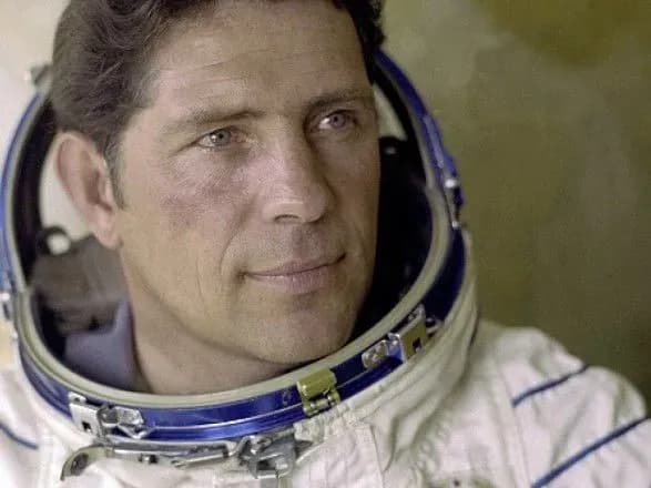 Помер космонавт Володимир Ляхов