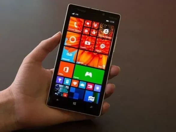 У Microsoft закінчилися Windows Phone