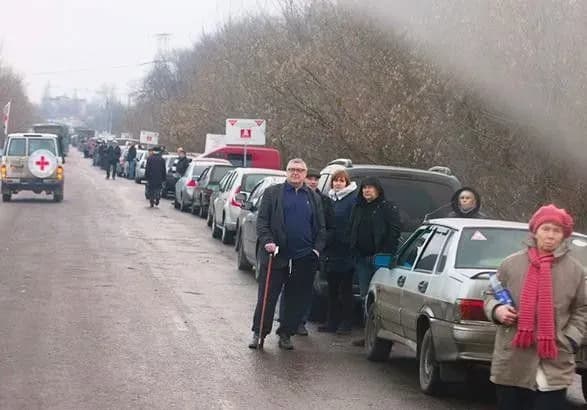 За добу через КПВВ в зоні АТО прослідувало 43,2 тисячі осіб