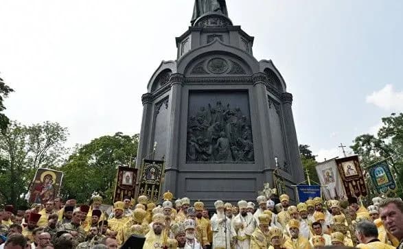 Російські ЗМІ з посиланням на джерело: українській церкві не дадуть автокефалії