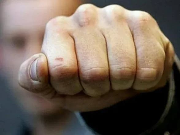 Посперечались через Росію: у Литві естонець побив українця