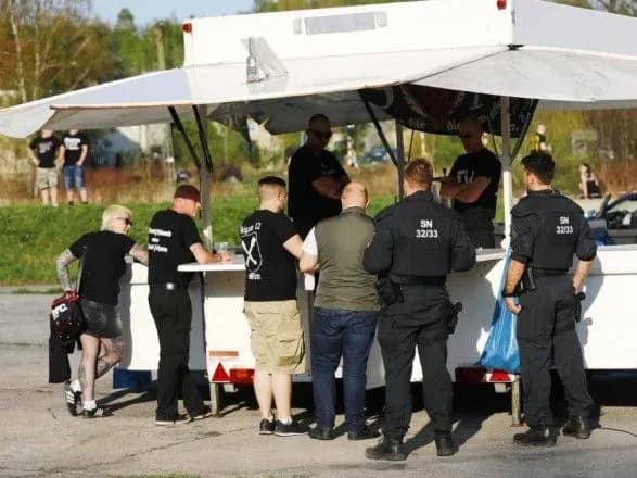 У Німеччині неонацисти провели рок-фестиваль "на честь дня народження Гітлера"