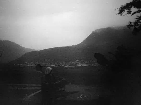 ЗМІ: при падінні туристичного автобуса з моста в Північній Кореї загинули понад 30 людей