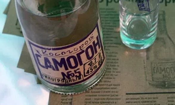 В Україні самогонними апаратами безперешкодно торгують в Інтернеті