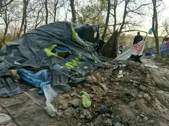 Розгін табору ромів: МВС жорстко реагуватиме на насильство щодо громадян України