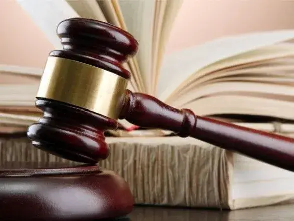 Суд дозволив затримати нападника на Найєма, який втік у Баку