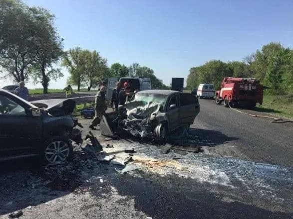 В Днепропетровской области лоб в лоб столкнулись два автомобиля: есть пострадавшие
