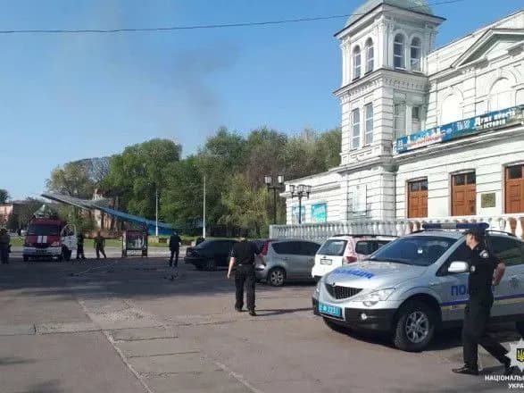 У місті на Дніпропетровщині "замінували" театр, будинок культури та школу