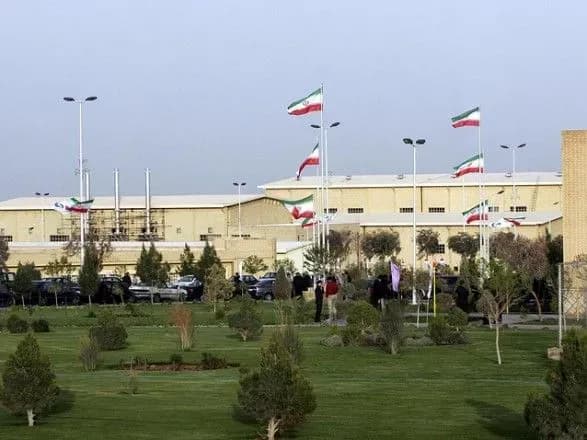 Велика Британія намагається переконати Трампа не виходити з ядерної угоди з Іраном