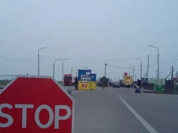 КПВВ "Гнутове" відновив роботу після обстрілів