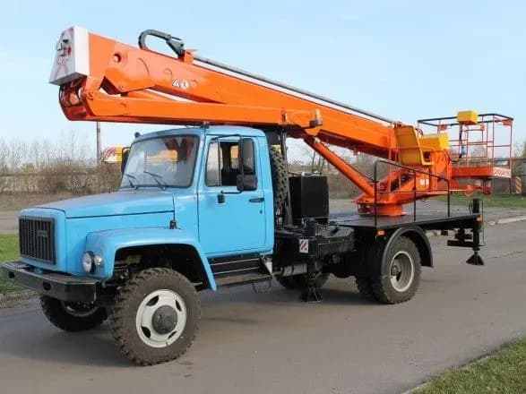 Компанія Святаша продала у Святогірськ автовишку за 2,2 млн грн