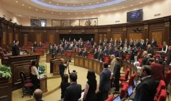 В Армении не исключают ограничения полномочий премьер-министра