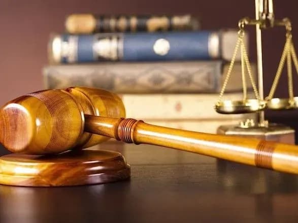 На Донеччині директора школи за "відкат" у 220 тис. грн притягли до суду