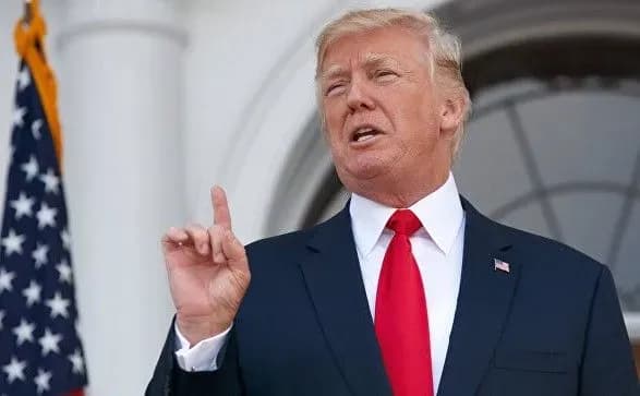 Трамп сказал Макрону, что США выходит с ядерной сделки - NYT