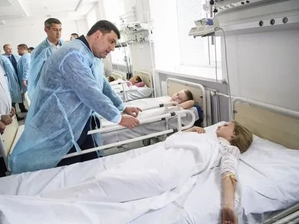 Отруєння дітей у Черкасах і на Дніпропетровщині поки що між собою не пов’язані – Гройсман