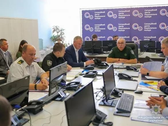 Полиция семи регионов страны сегодня будет работать в усиленном режиме