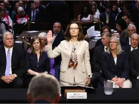 У США топ-кандидатку на посаду глави ЦРУ підозрюють у тісних зв'язках з РФ