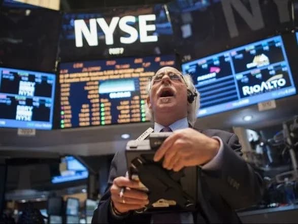 Гравці фондового ринку оприлюднюватимуть річну фінзвітність у різні терміни