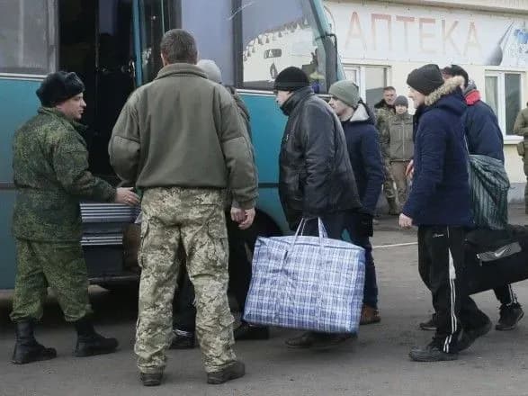 У МінТОТ запевнили, що допомога звільненим з полону бойовиків виплачується