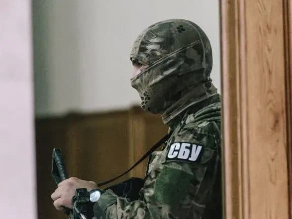 СБУ викрила мережу підконтрольних РФ медіа: проводять слідчі дії