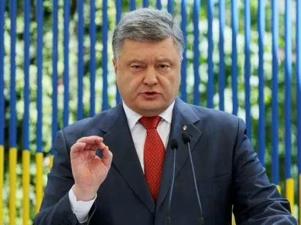 Порошенко: світу треба посилити тиск на РФ у зв’язку з голодуванням Сенцова