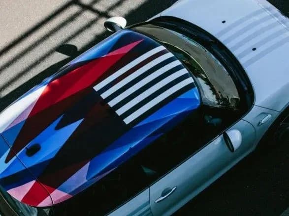 До весілля Меган Маркл і принца Гаррі створили автомобіль