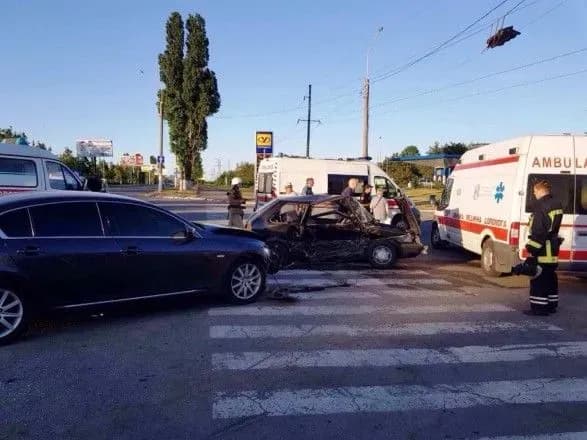 На Дніпропетровщині внаслідок дтп постраждало 5 осіб, з них 3 дітей