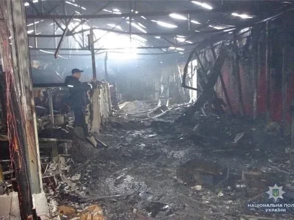 Через підпал столичного ринку затримали чотирьох людей