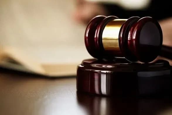 Суд перенесли: Крисін відмовився виходити із камери