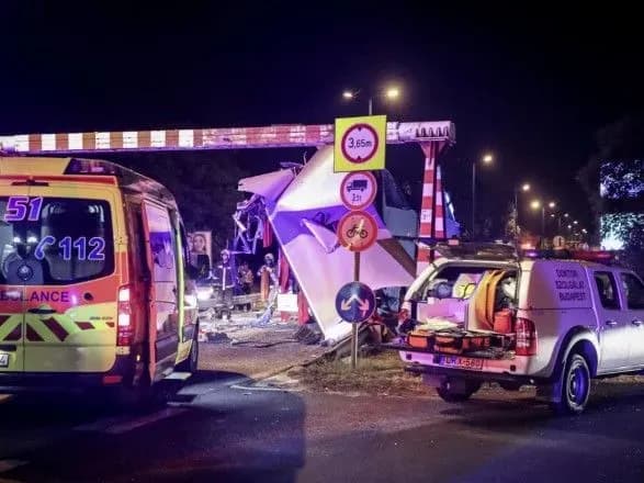 МЗС: у Будапешті в ДТП постраждали 28 українців, восьмеро з тяжкими травмами