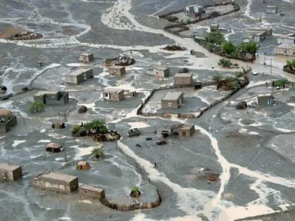 Тропічний шторм "Мекуну" вдарив по Оману та Ємену