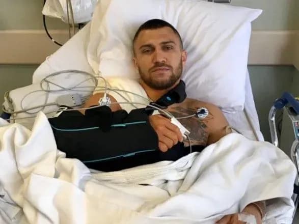 Чемпіон світу Ломаченко переніс операцію на плечі