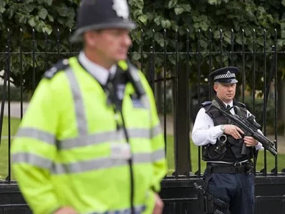 У Великій Британії невідомий скоїв наїзд на пішоходів: є постраждалі