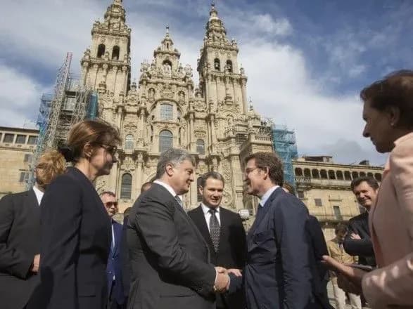 Порошенко пригласил главу правительства Галисии посетить Киев и Львов