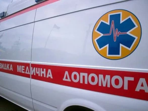 У харківському гіпермаркеті молодик зірвався з понад 2-метрової висоти