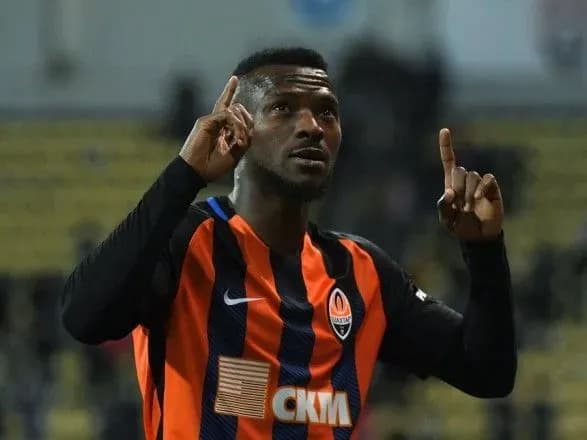 "Шахтар" викупив контракт нападника "Манчестер Сіті"