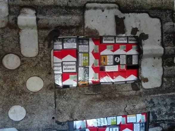 Іноземець намагався вивезти до Польщі понад 3 тис. пачок цигарок